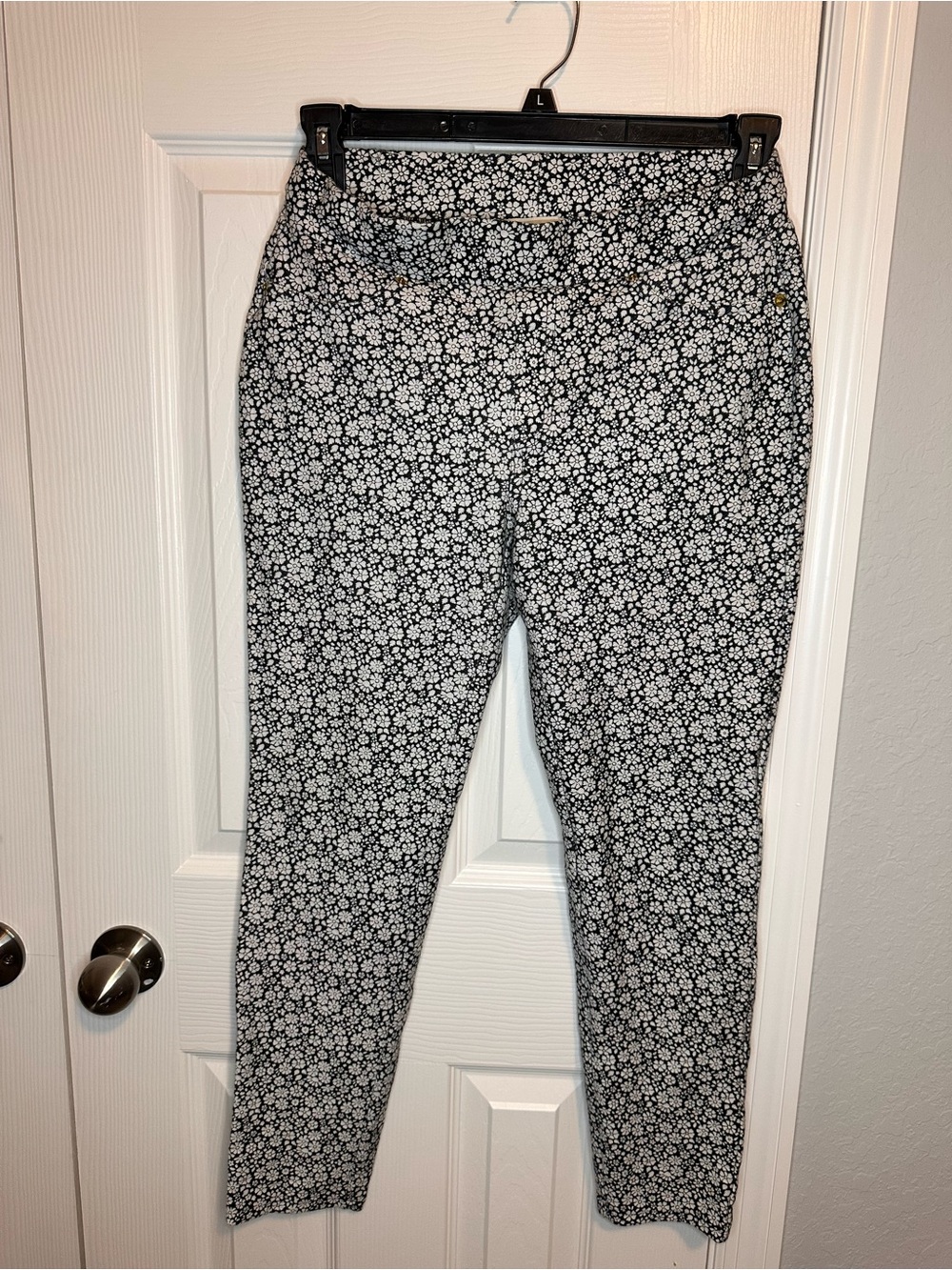 Michael Kors Black & White Floral Skinny Pants